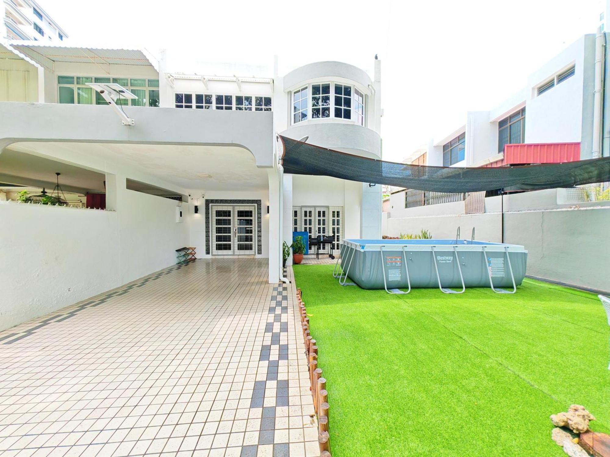 527 Beachhouse L 5 Bedroom With Swimming Pool - 3Min Walk To The Beach Танджунг Бунга Екстериор снимка